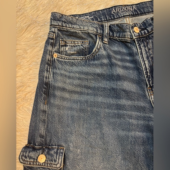 Arizona Jean Company Blue Women’s Low Rise Baggy Cargo Jeans Size 10 - Picture 8 of 15
